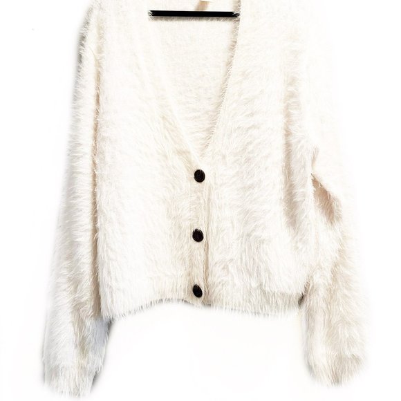 NWOT: Oversized dropped shoulder white fuzzy cardigan - Picture 7 of 8
